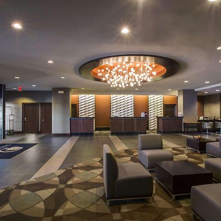 Doubletree By Hilton Wichita Airport Hotel Interior photo